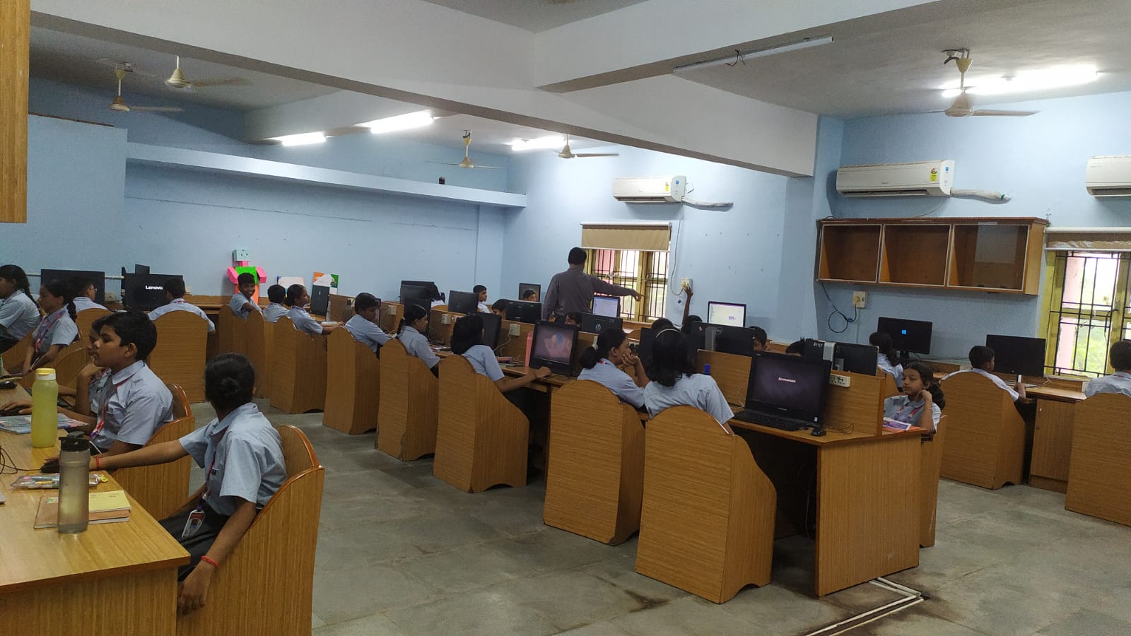 COMPUTER LAB